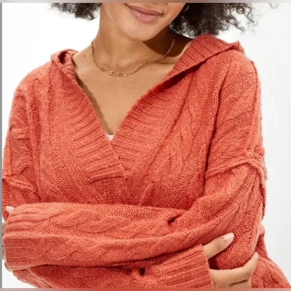 NWT American Eagle Oversized Cropped V-Neck Hooded Sweater - Picture 2 of 11